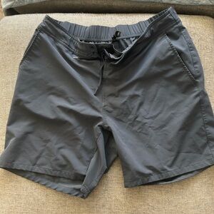 Ten Thousand Foundation Short 7’’